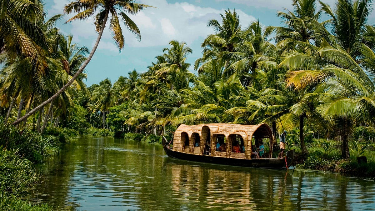 Kerala Group Tour Package - 6 Days and 5 Nights